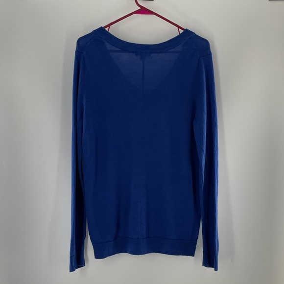 Gap 100% Ultrasoft Wool Cerulean Blue V-Neck Sweater - Picture 7 of 10